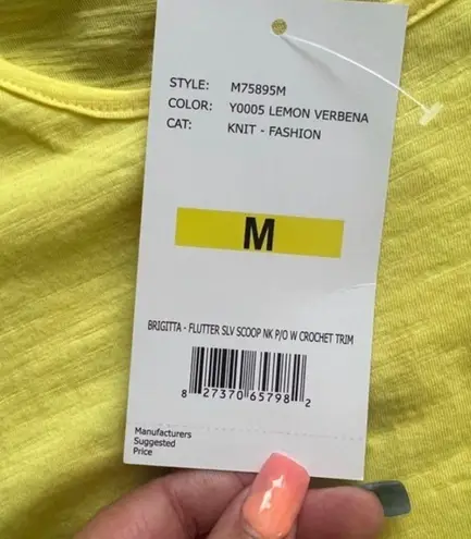 By Design Womens Scoop Neck Flutter Sleeve Crochet Trim Lemon Verbena Top Sz M