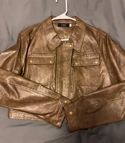 Cropped Brown Faux Leather Jacket with Front Pockets Size L