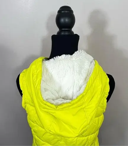 American Eagle Outfitters Women’s Down Puffer Yellow Zipped Hoodie Jack Vest M