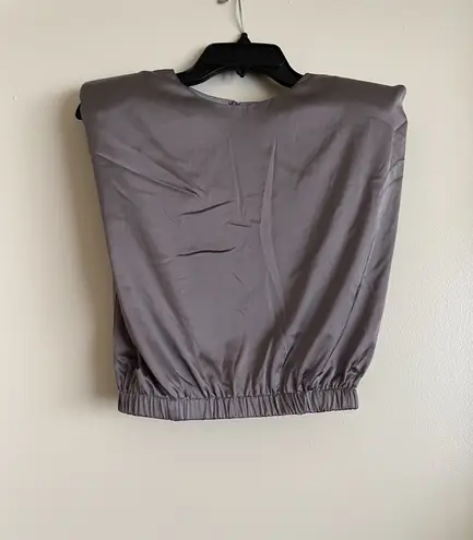 TCEC | NWOT | Satin Muscle Top | S | Light Grey | CT7484