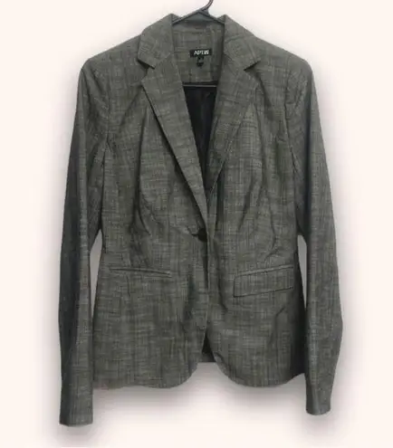 Apt. 9  Blazer - SIZE 6 in Women’s (Great Condition!)