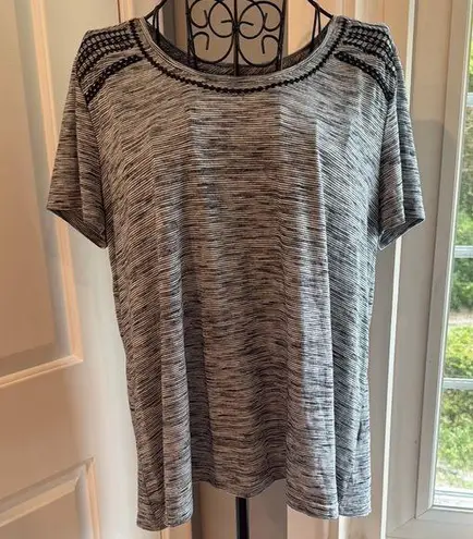 Rebecca Malone , black and white scoop neck, detailed shoulder blouse