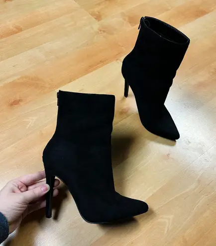 Forever 21 Black Stiletto Heel Ankle Booties