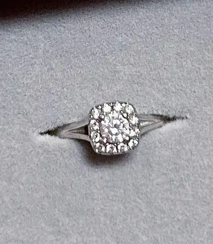 14KT White Gold Natural Mined Diamond Cushion Halo Engagement Ring Size 6