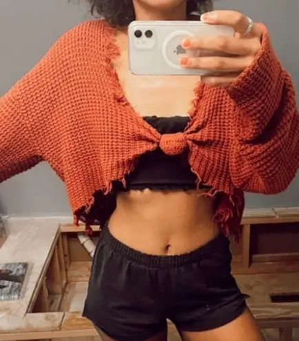 Forever 21  Knotted Fringe Crop Knit Sweater Rust Red Size Small - Image 1