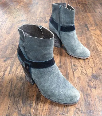 Coclico • suede ankle boots grey leather harness strap stacked high heel bootie Size 7.5