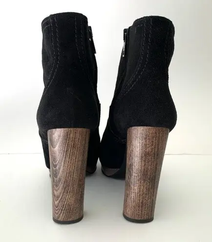 Burberry  Black Hazelhurst Suede Ankle Boots Size 38.5/8