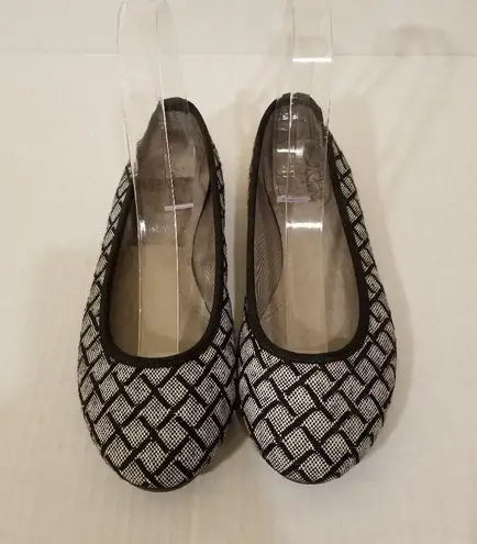 Life Stride  Soft System Black White Flats Check