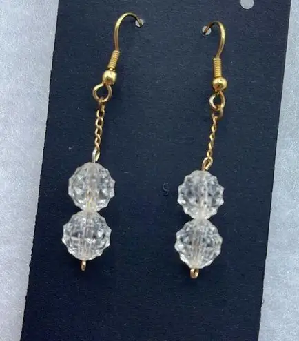 Vintage dangle drop faceted globe pierced earrings. Gold