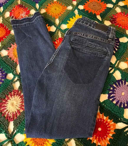 Elan Darkwash Distressed Hem Jeans Size Medium