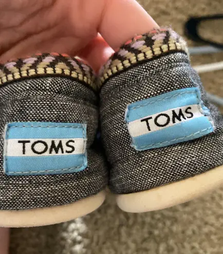 Toms Classic Canvas Slip On Shoes
