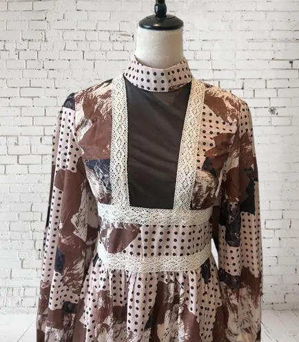 SHEIN X Cream Gown with Mock Neck Size L