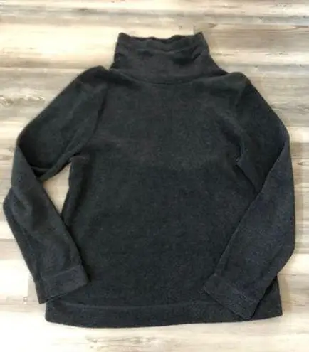 Old Navy XL Grey Cowal Neck Fleece Shirt, pit to pit is 23, length is 26