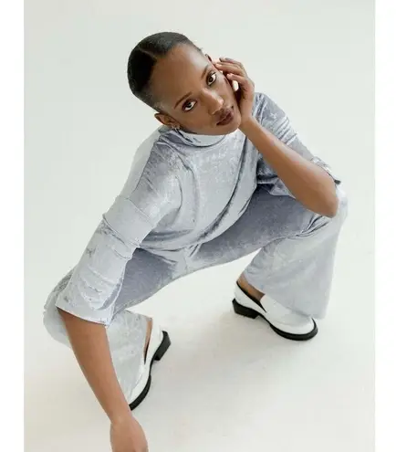 NEW Et Tigre Kenji Silver Metallic Velvet Velour Short Sleeve Mock Neck Top Sz S