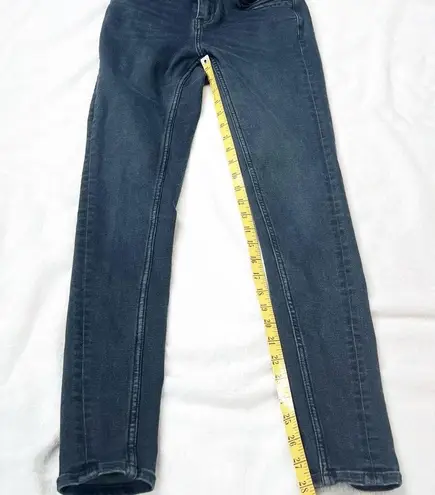 prAna Low Rise Skinny Jeans Medium Wash Stretchy Women’s Size 2 Solid Blue