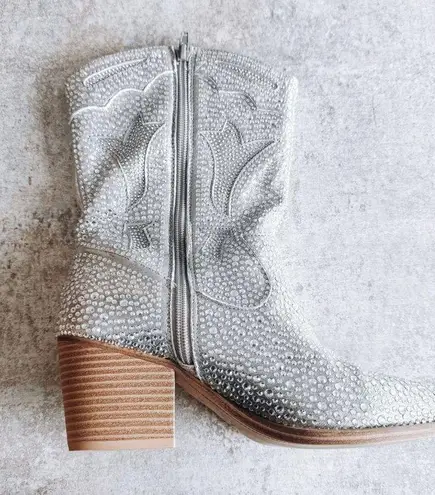 Crown Vintage Silver Rhinestone Sparkle Boot Size 7.5