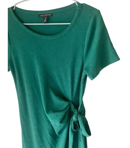 A pea in the pod EUC Side Bow Tie Ruffle Maternity Green MIDI Dress