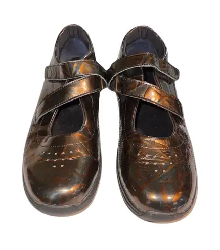 Drew Orchid Criss Cross Strap Marbled Brown Patent Leather Shoe Size 9.5 N