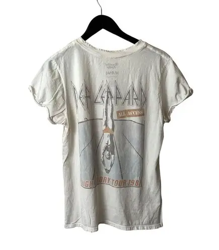 Recycled Karma Distressed Def Leppard T Shirt Womens White Medium M Music Band Graphic Tee Logo