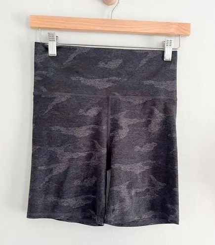 Vuori  | Clean Elevation Shorty | Black Gray Camo | Biker Short | Sz S**