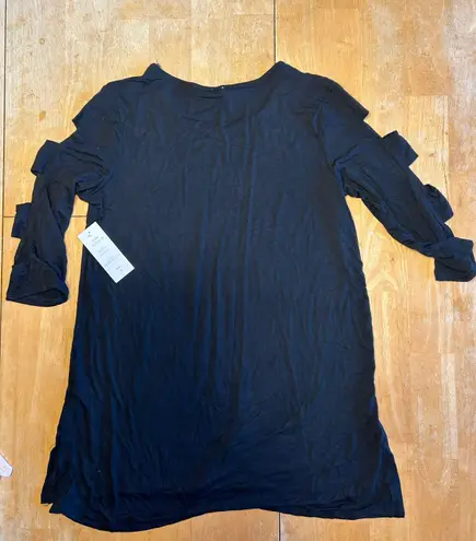 Thomas And olivia NWT  black shirt.  Size XL