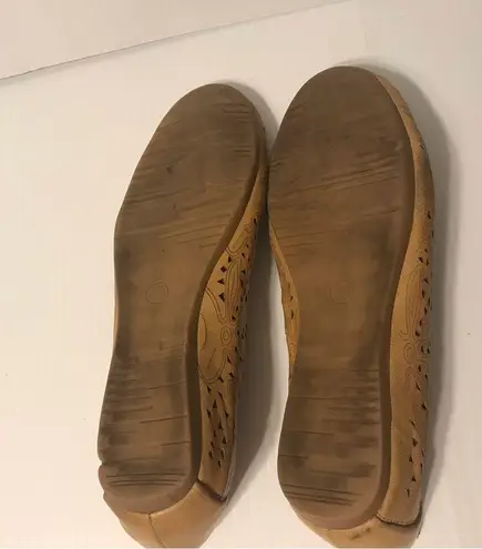 Baretraps Memory Foam Mariah flat shoe women size 10 M