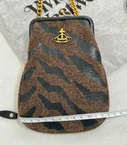 Vivienne Westwood NWOT Authentic black in tiger chain purse/wallet