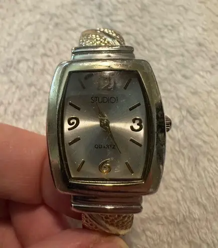 Studio Time STD951T Ladies Quartz Cuff Bracelet Watch Silver & Gold