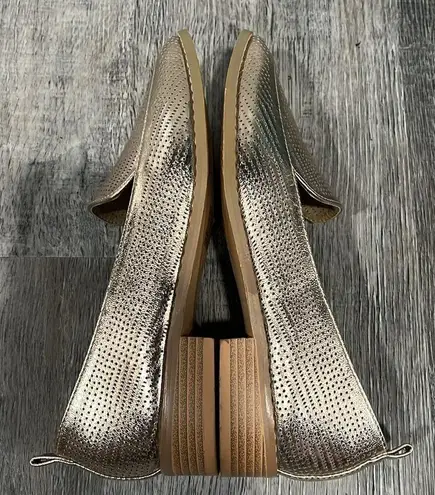 DSW Journee Collection JG Rose Gold Loafers flats bright shine - sz 6