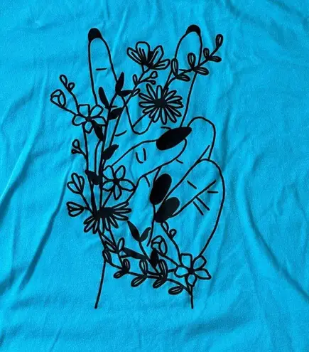 Handmade Witchy Peace Sign Wildflowers Boho Blue T