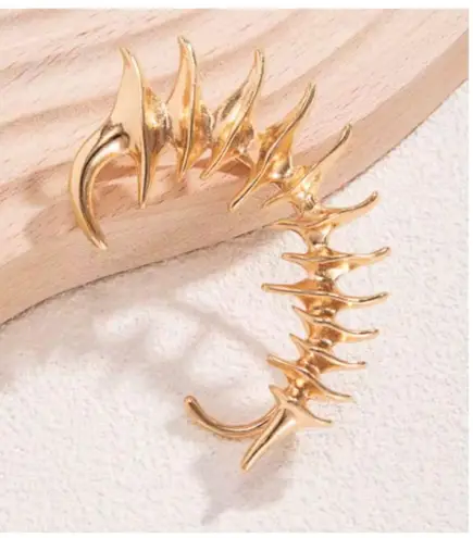 Gold Tone Spike Skeleton Ear Cuff Gothic Punk Thorn Clip On Earring Jewelry