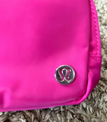 Lululemon Everywhere Belt Bag