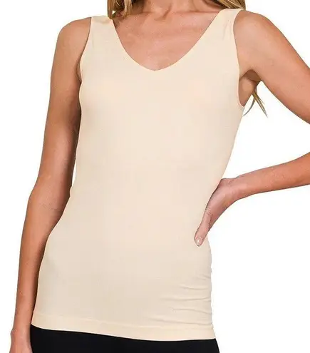 Ellen Tracy Seamless Smooth Wide Strap Smoothing Camisole Shapewear Tank Women's OS Nude