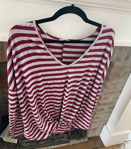 White Birch  Medium V Neck Top Front Twist Burgundy and Grey Relaxed fit