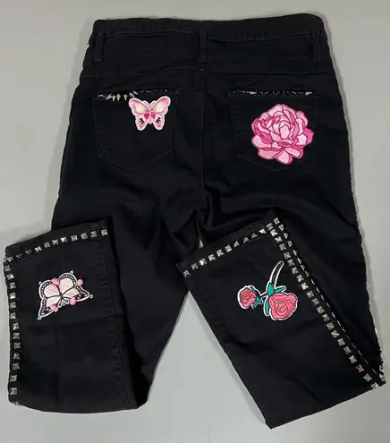Black Silver Studded Spiked ‘The Distillers’ Punk Band Patch Roses Butterfly Butterflies Patches Stretch Denim High Waisted Jean Capris Pants Bottoms Size 11 💗 - Image 5