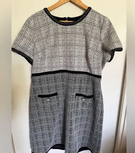 1 Madison Karl Lagerfeld Paris Women’s SZ 16 Black White Tweed Sheath Dress Pearl Button