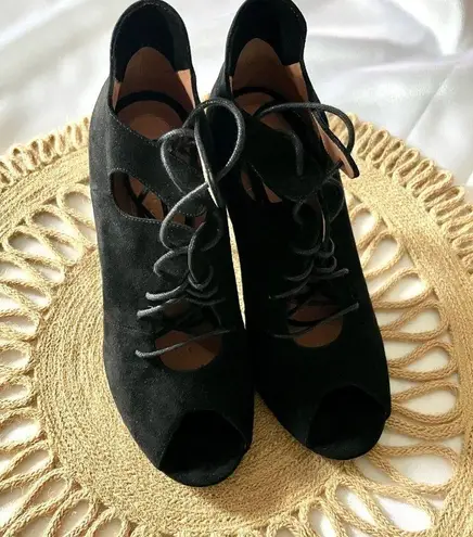 Roland Mouret Suede Black Open Toe Heels in Size US 6