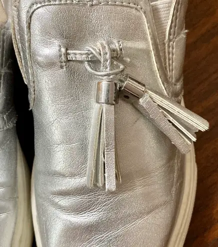 Soda silver slip-on shoes with Tassels