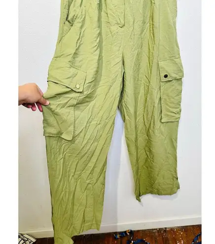 Ramy Brook Women's Green Satin Style Cargo Gold Button Detail Emil Pants size 8