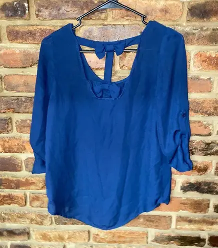 Timing  Blue Long Roll-Tab Sleeve Open Keyhole Bow Back blouse Women's Size XS