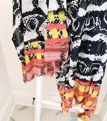 Sandy and Sid Lightweight Patterned Wrap Coverup One Size Fits All Black