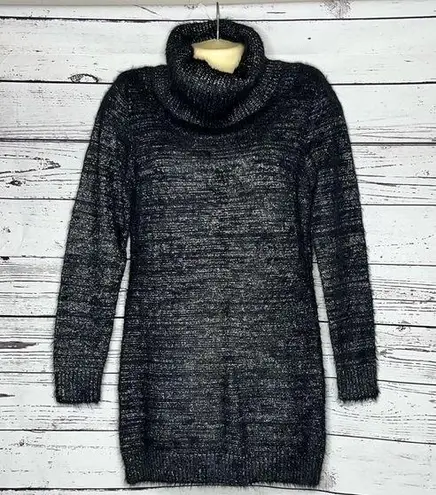 Elan NWT Sz S Black - Metallic Silver Fuzzy Eyelash Turtleneck Tunic Sweater Top