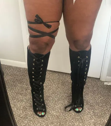 Shoedazzle Knee high Peep Toed tie Up Boots