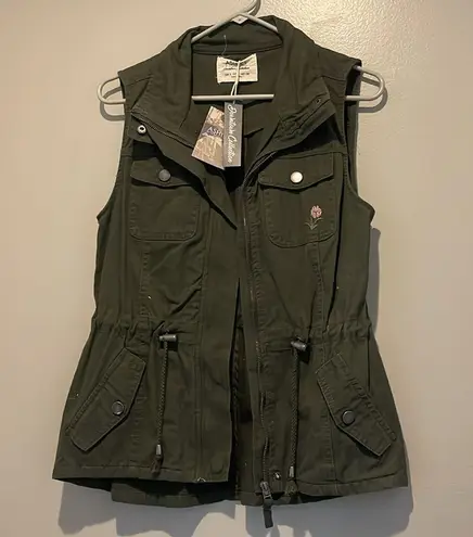 Ashley by 26 International Embroidered Boho Zip Vest NWT