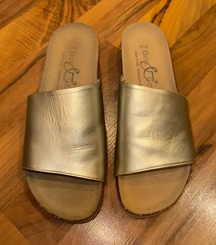 Bos & Co made in Italy women’s slides leather gold size 37/6