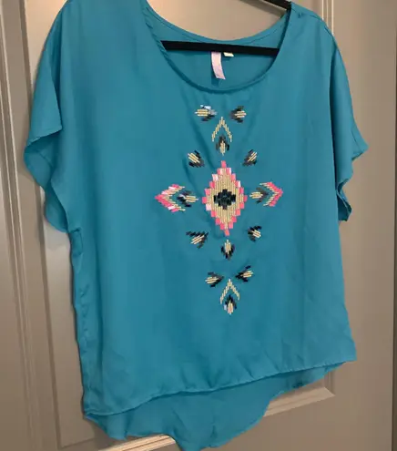 Alya Blue flowy top with beaded design by  size small