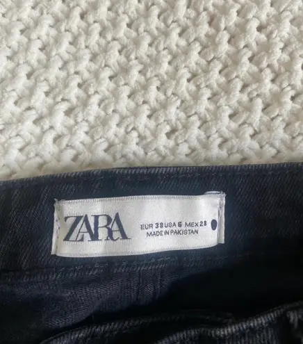 ZARA High Waisted Jeans Size 6