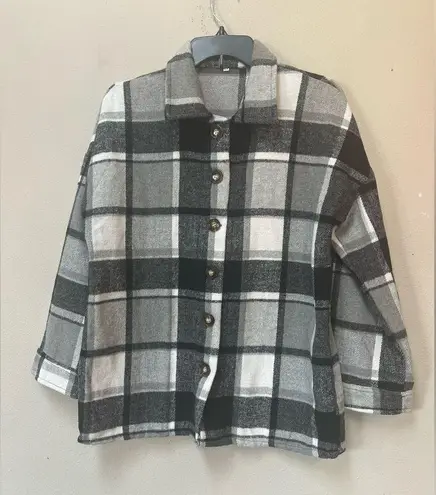 Women’s Grey Flannel Long Sleeve Western Plaid Button Down Shirt Medium