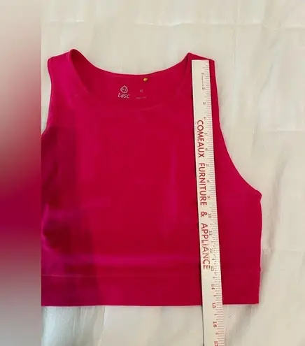 tasc Sculptive Crop Tank Pink Size XL EUC Racer Back Key Pocket
