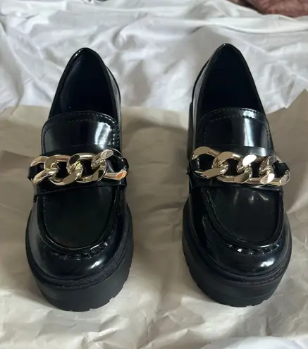 Guess Loafers